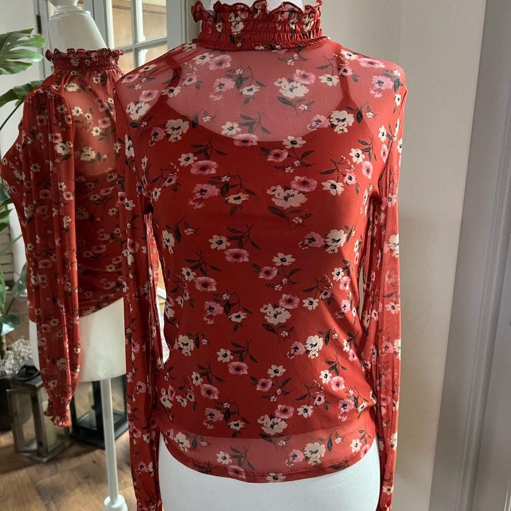 Y2K Top Women’s Medium Long Sleeve Floral Sheer with Tank top underneath